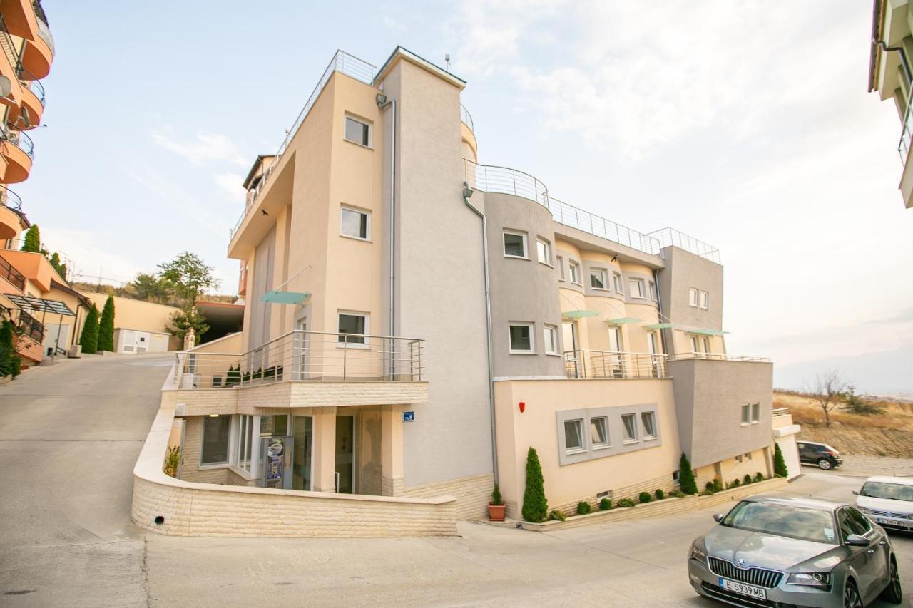 Aquasun Family Hotel 3*